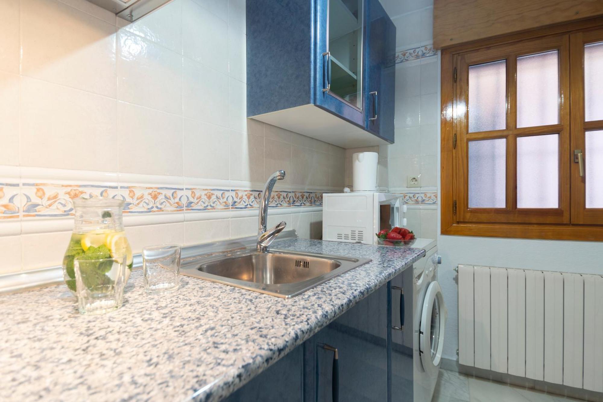 Apartamento Adultos Centro Nueva De La Virgen 2 Free Parking Granada Exterior photo